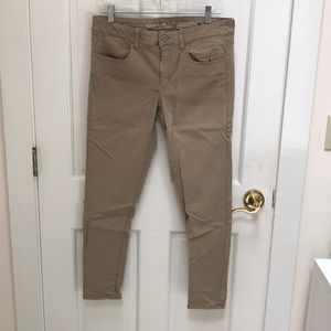 American Eagle jegging khakis
